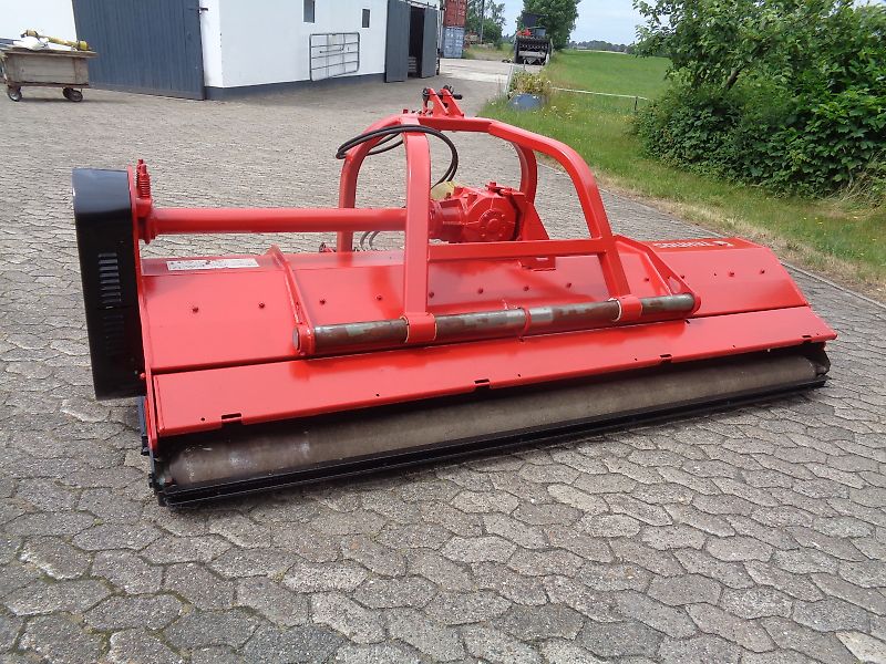 Tehnos 280cm Schlegelmulcher Hydraulische Seitenversscheibung 640mm Heckgerät mit 2 Geschraubten Schlagleisten 540 Zapfwelle