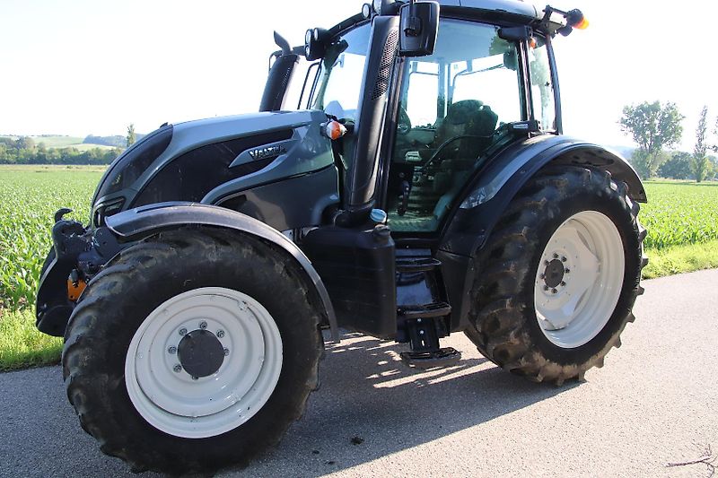 Valtra N104