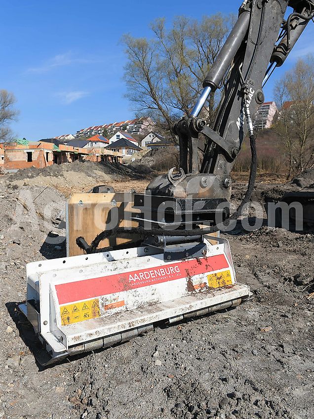 Aardenburg X-Vator / Mulcher für Bagger 80-120 cm