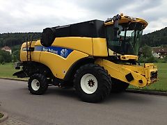 New Holland Mähdrescher CX 8060 MJ 2010