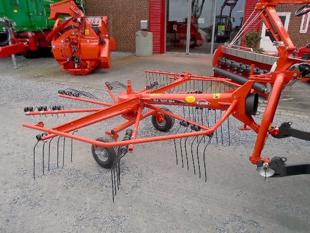 Kuhn GA 300 GM